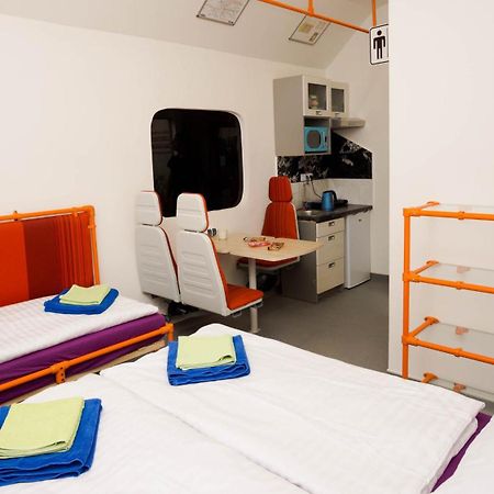Metro Apartment Prague By Main Train And Bus Station Bagian luar foto
