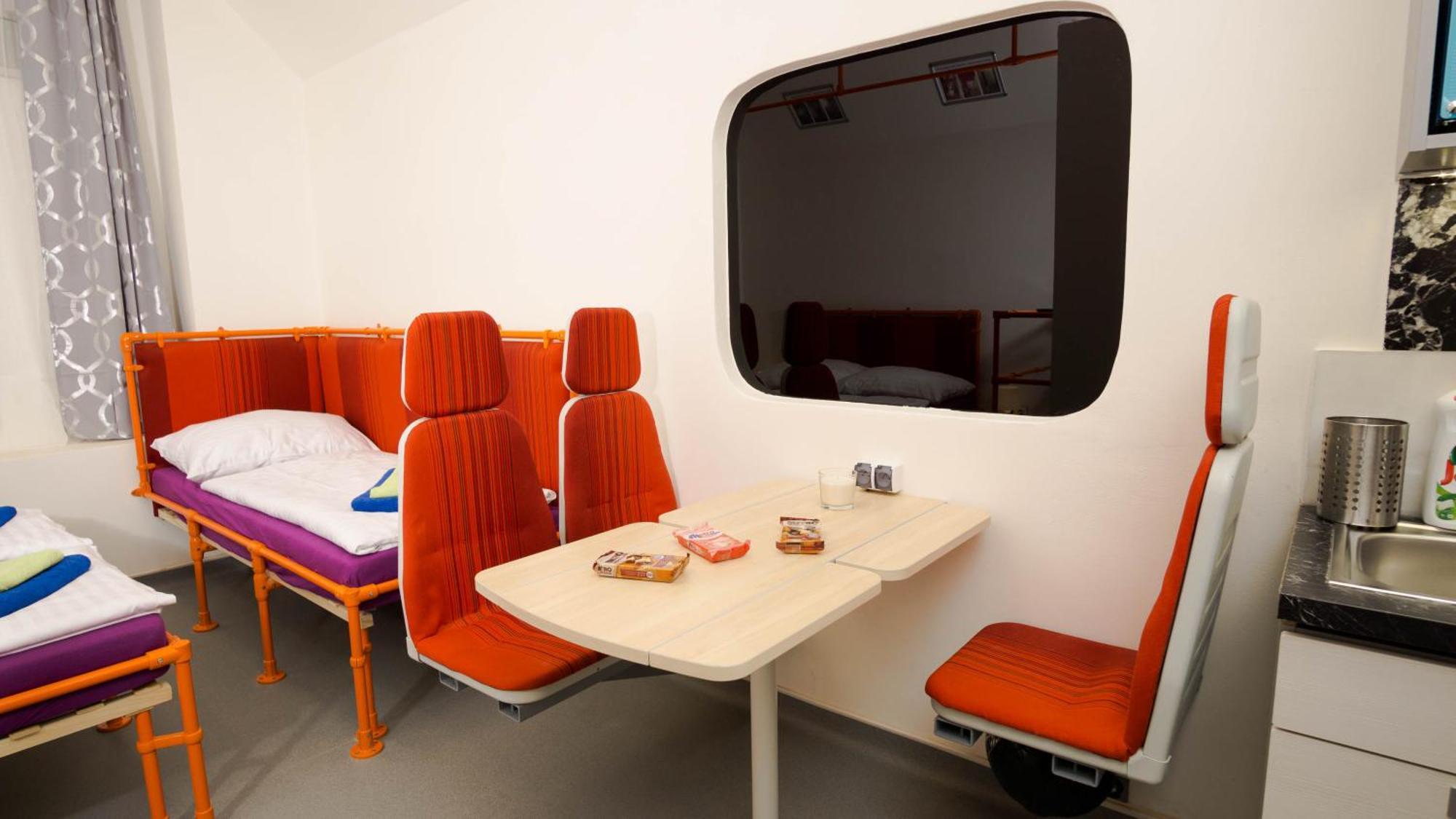 Metro Apartment Prague By Main Train And Bus Station Bagian luar foto