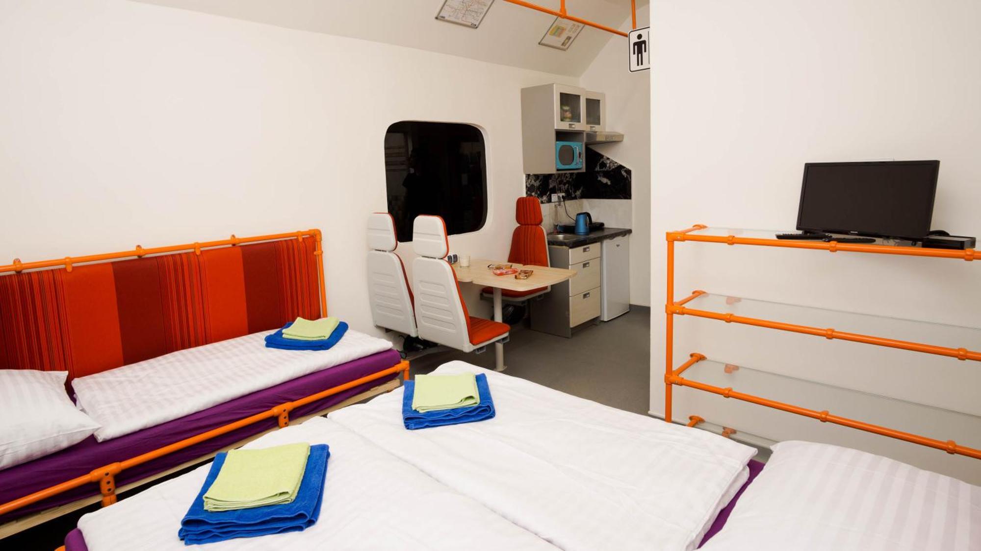 Metro Apartment Prague By Main Train And Bus Station Bagian luar foto
