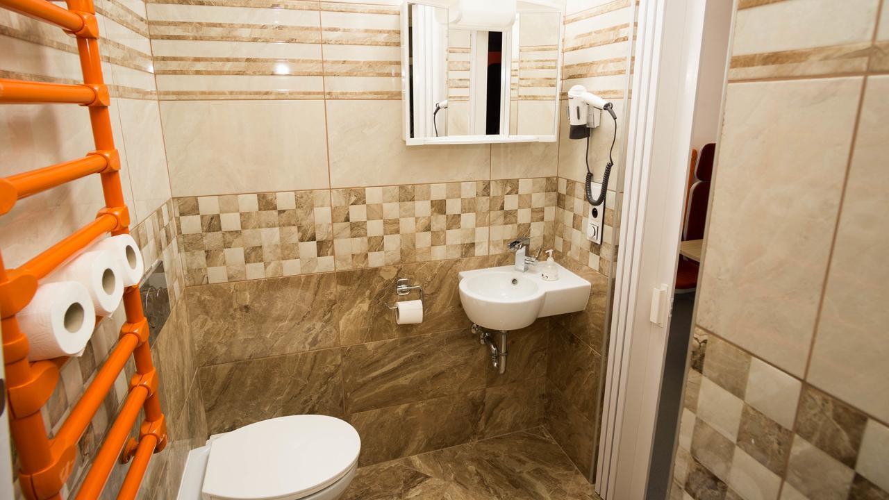 Metro Apartment Prague By Main Train And Bus Station Bagian luar foto